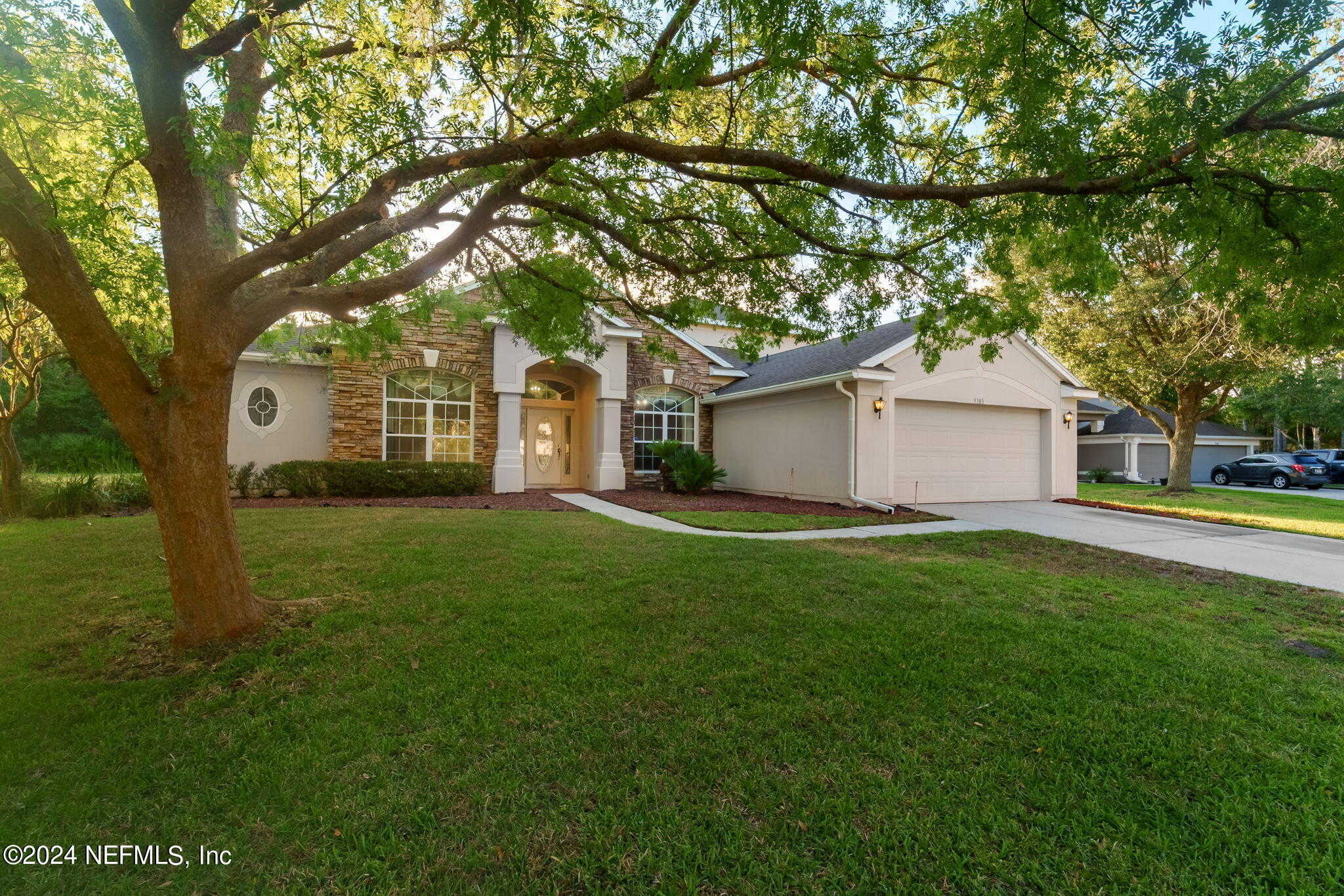 photo 2: 9385 TRAMORE GLEN Court, Jacksonville FL 32256