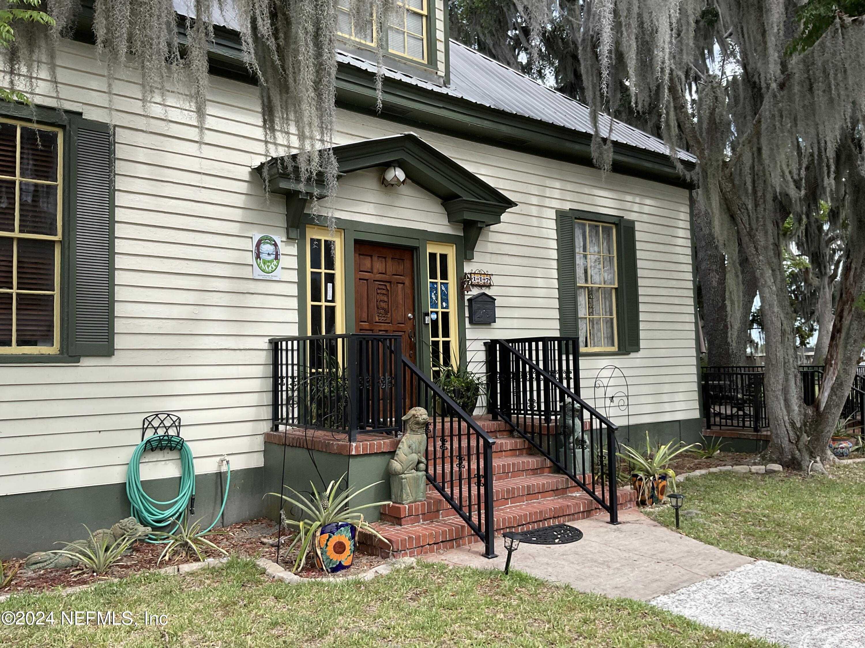 photo 2: 117 S 3RD Street, Palatka FL 32177