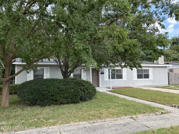 photo 1: 3127 SANDHURST Road E, Jacksonville FL 32277