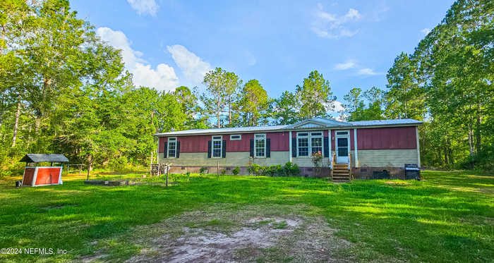 photo 1: 7105 HORSESHOE Circle, Bryceville FL 32009