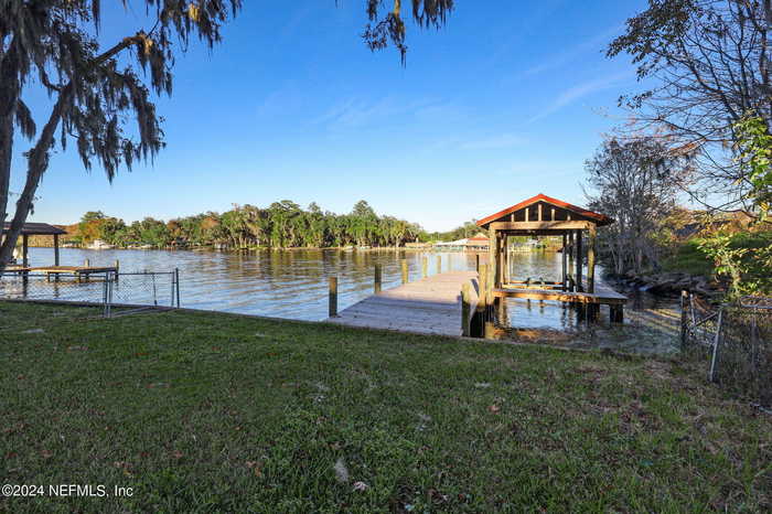 photo 2: 2110 COUNTY RD 220, Middleburg FL 32068