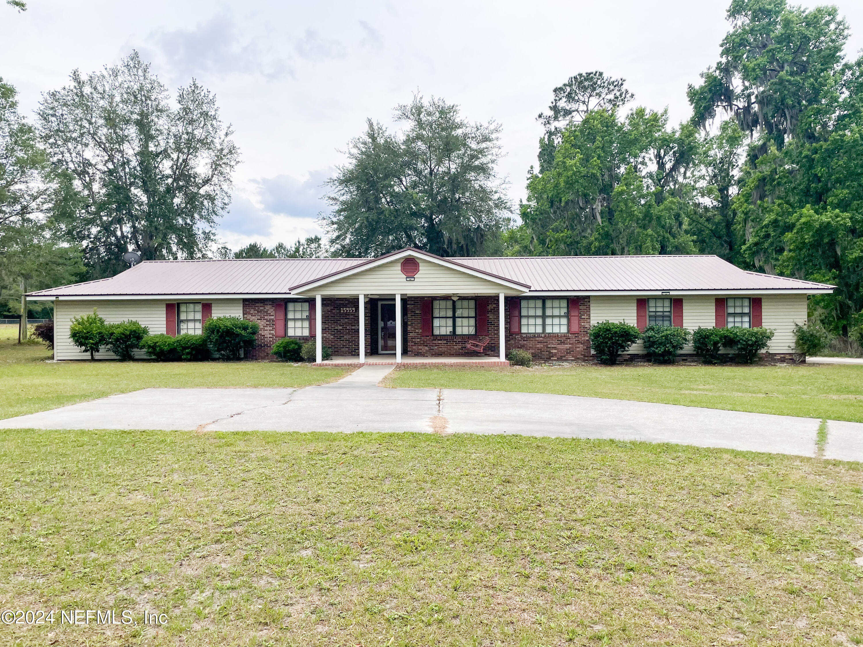 photo 1: 15959 COUNTY RD 108, Hilliard FL 32046