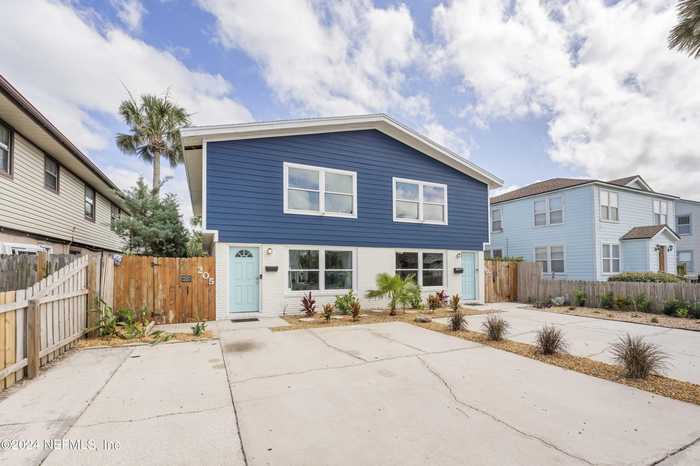 photo 2: 207 CHERRY Street, Neptune Beach FL 32266