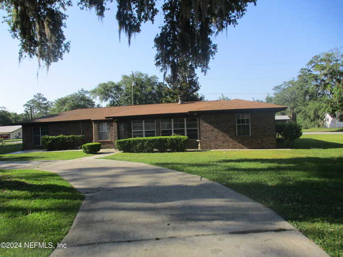 photo 2: 37405 WALKER Street, Hilliard FL 32046