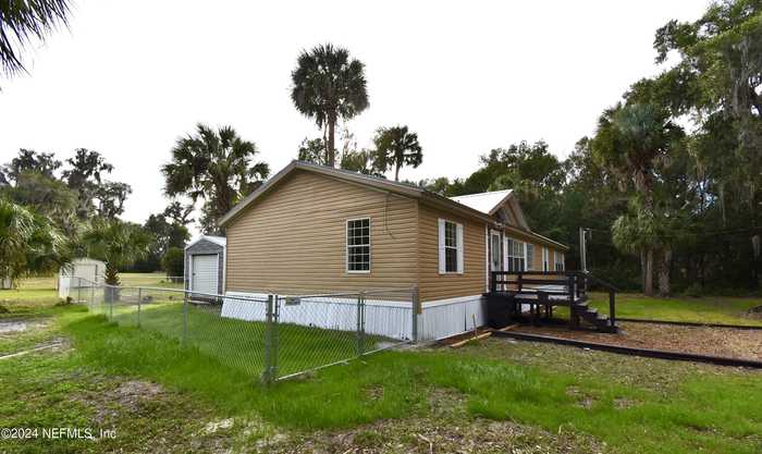 photo 2: 989 SHELL Street, Welaka FL 32193