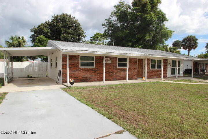 photo 3: 136 W ST JOHNS Terrace, East Palatka FL 32131