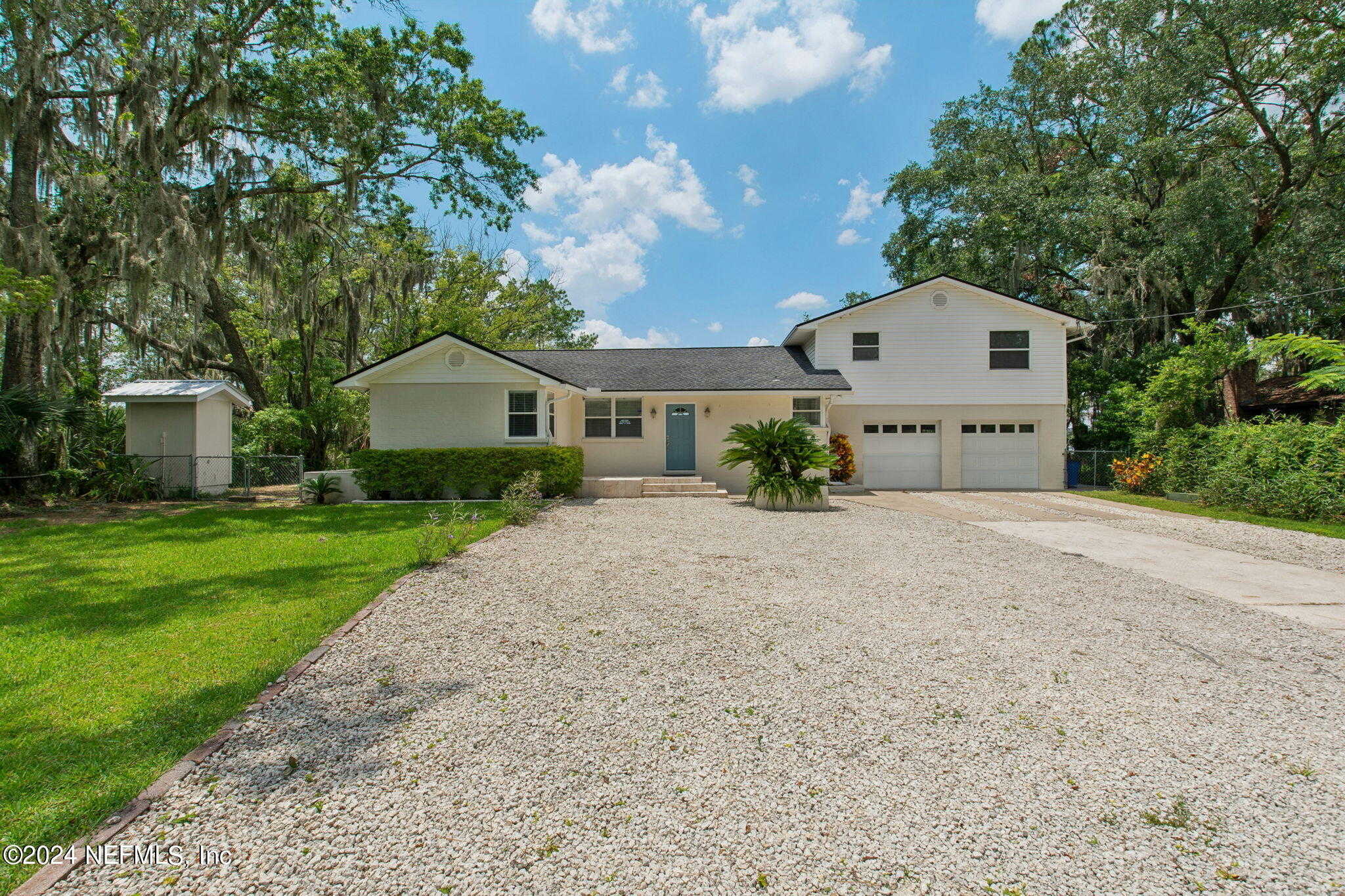 photo 1: 9900 CARBONDALE Drive W, Jacksonville FL 32208