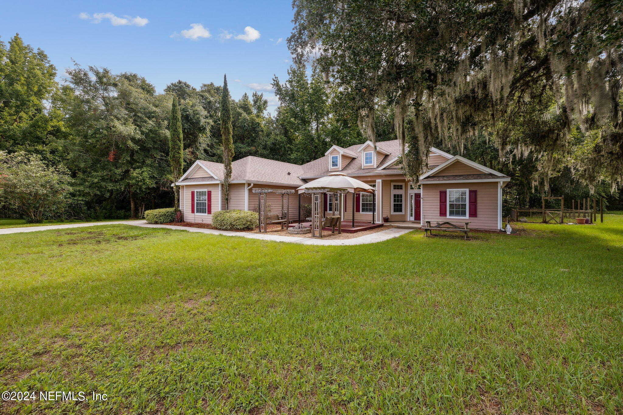 photo 1: 9426 CYPRESS RIDGE Court, Jacksonville FL 32219