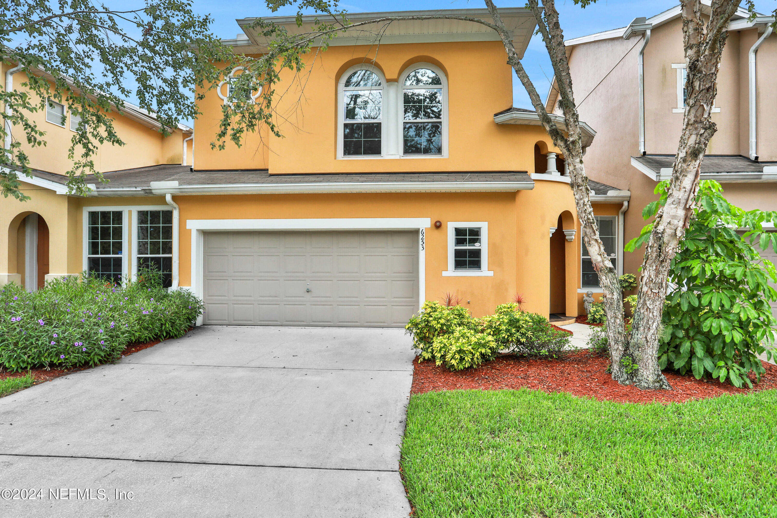 photo 2: 6253 ECLIPSE Circle, Jacksonville FL 32258