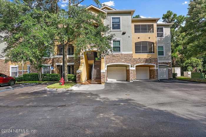 photo 2: 8539 GATE Parkway W Unit 615, Jacksonville FL 32216