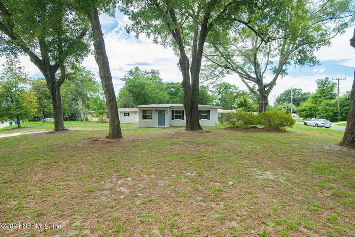 photo 2: 1702 KING ARTHUR Road, Jacksonville FL 32211