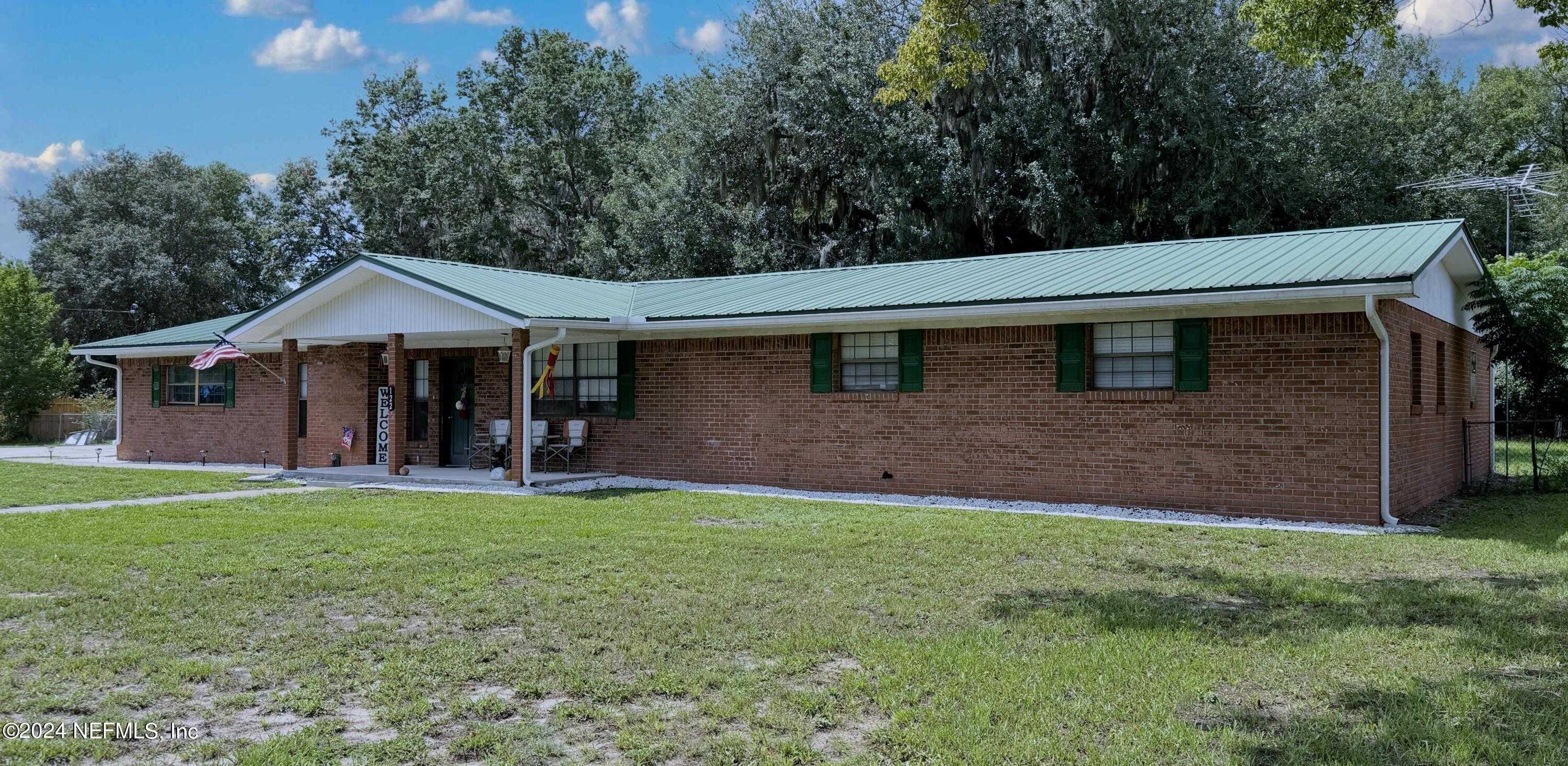 photo 1: 122 KELLEY SMITH SCHOOL Road, Palatka FL 32177