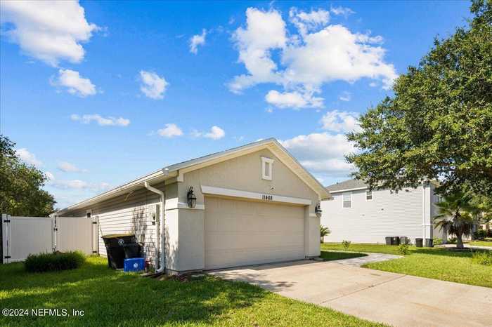 photo 2: 11488 BONNIE LAKES Court, Jacksonville FL 32221