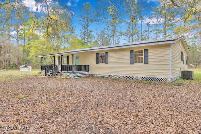 photo 2: 48088 HADDOCK Road, Hilliard FL 32046