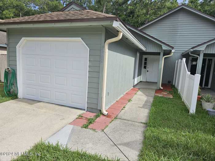 photo 1: 3908 WINDRIDGE Court, Jacksonville FL 32257