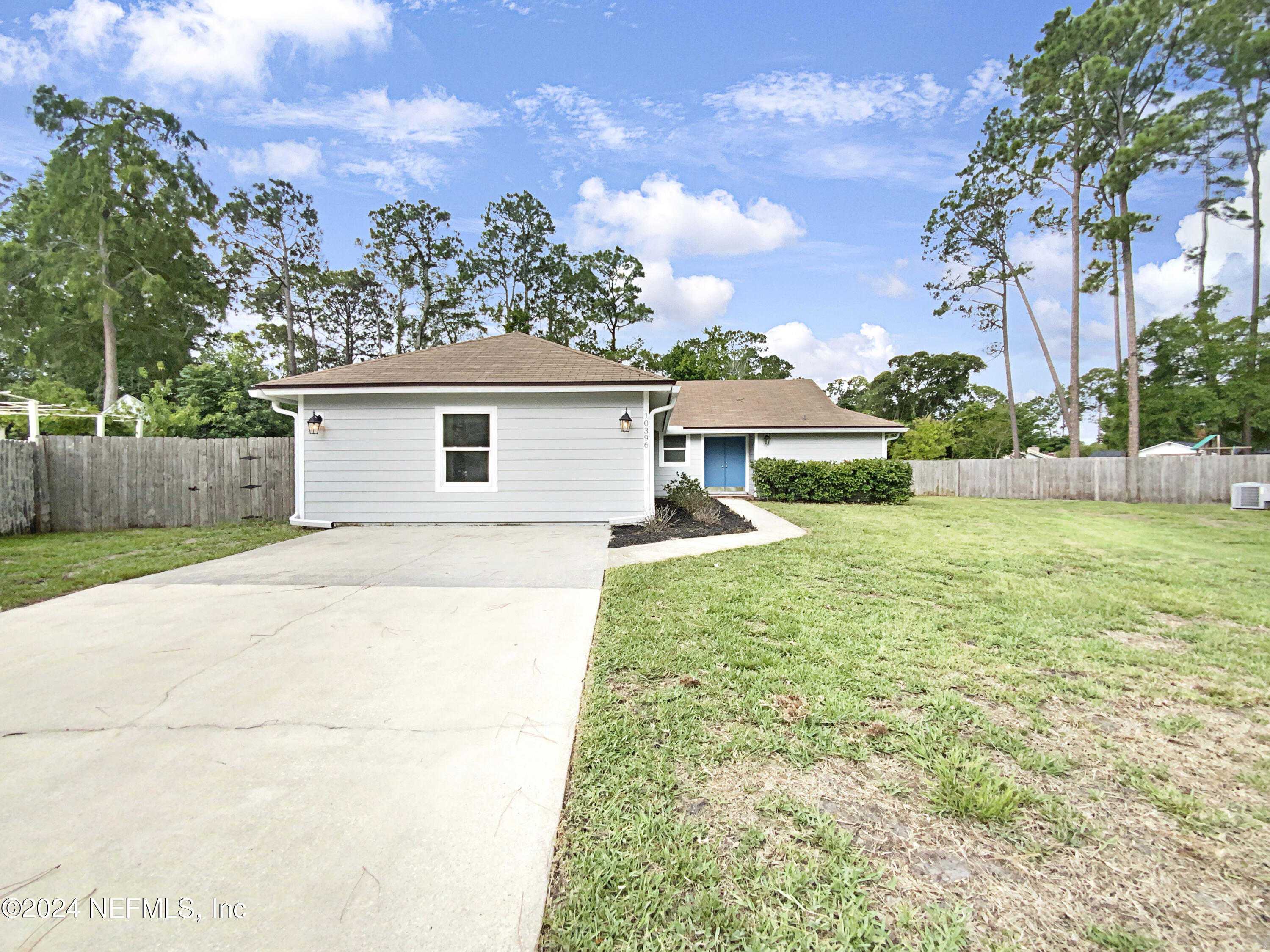 photo 1: 10396 ARROW FOREST Court, Jacksonville FL 32257