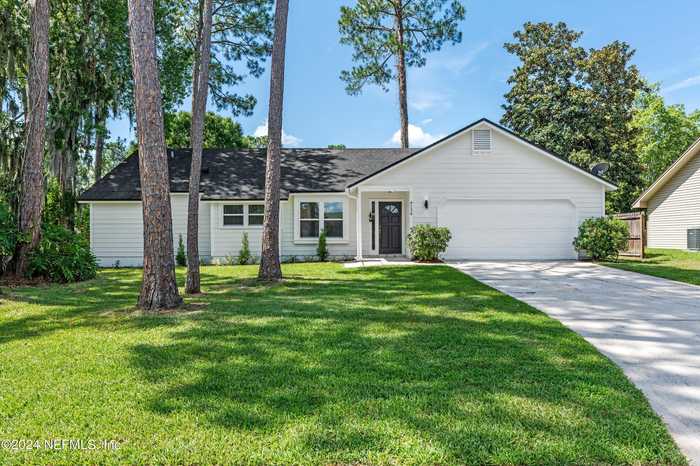 photo 1: 4734 HARPERS FERRY Lane, Jacksonville FL 32257