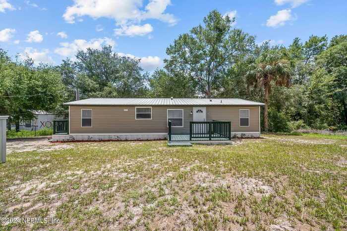 photo 1: 334 RIDGE Road, Satsuma FL 32189