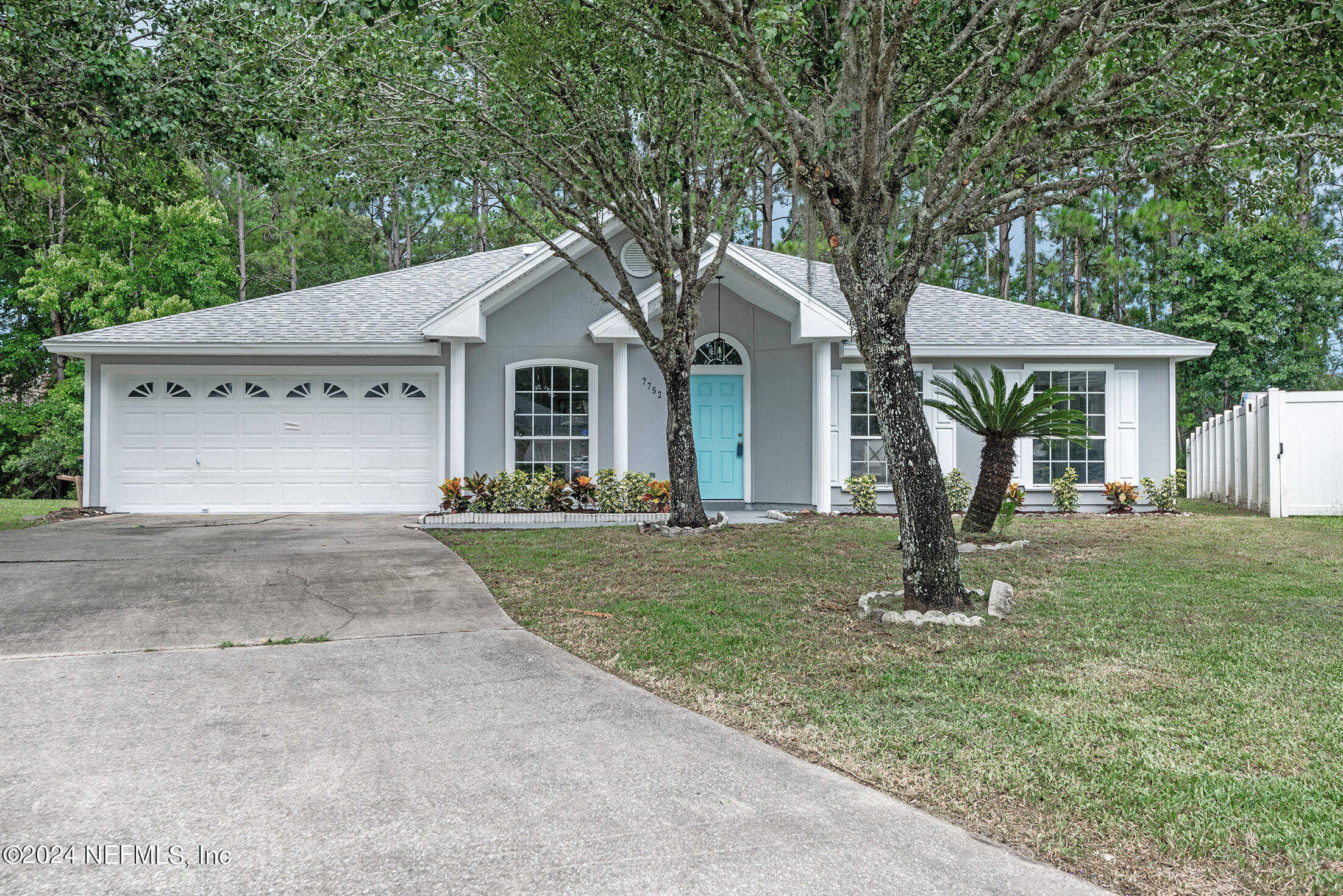 photo 3: 7752 FAWN LAKE Drive S, Jacksonville FL 32256