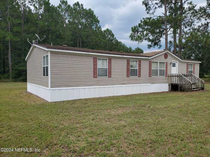 photo 1: 5633 WANDERING Trail, Jacksonville FL 32219