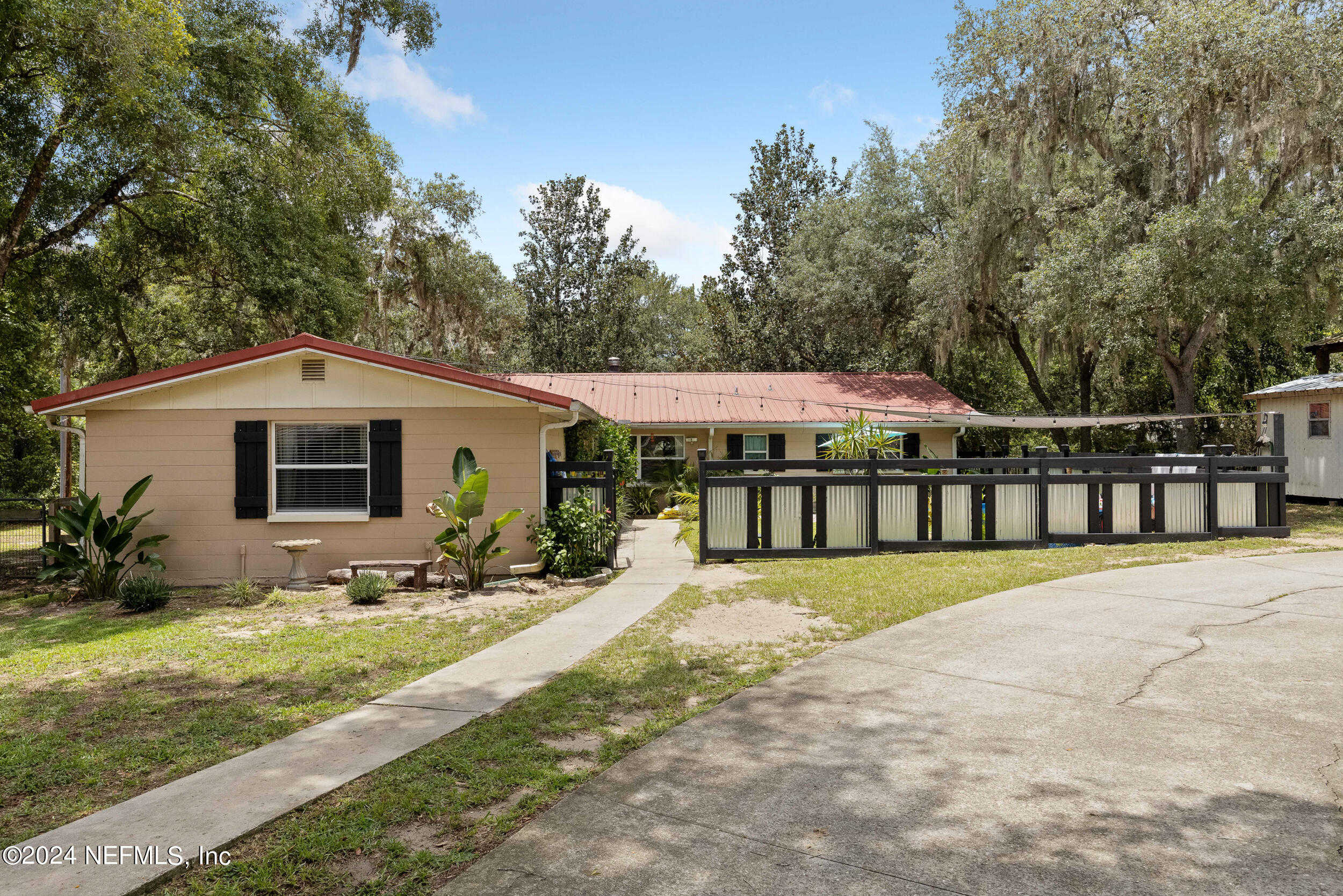 photo 1: 5325 CO RD 352, Keystone Heights FL 32656