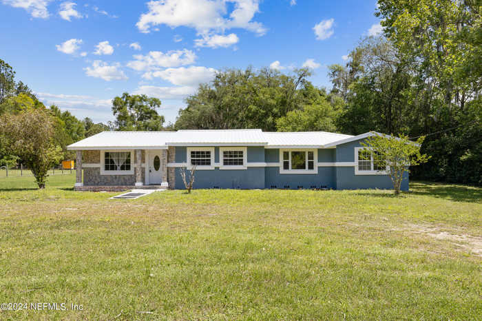 photo 1: 128 E BUFFALO BLUFF Road, Palatka FL 32177