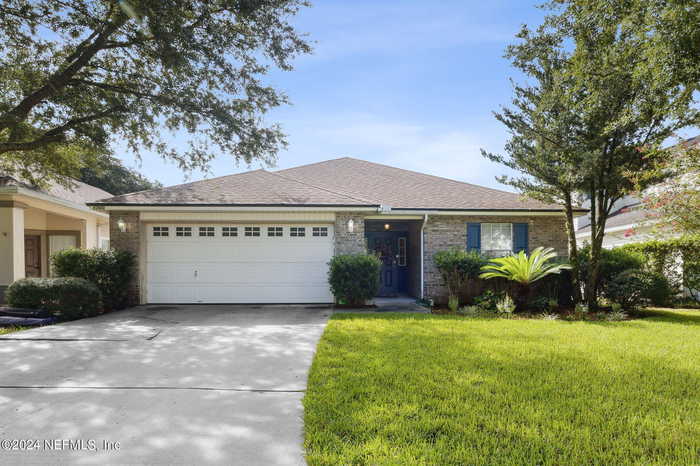 photo 1: 1700 CANOPY OAKS Drive, Orange Park FL 32065