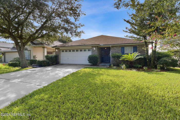 photo 2: 1700 CANOPY OAKS Drive, Orange Park FL 32065