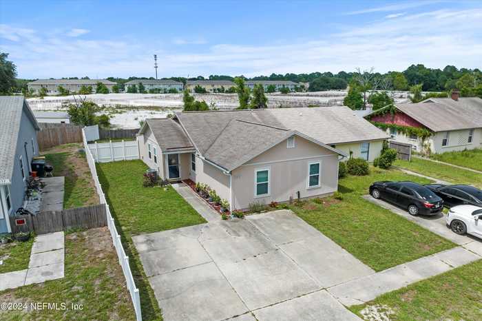 photo 1: 8837 IVEY Road, Jacksonville FL 32216