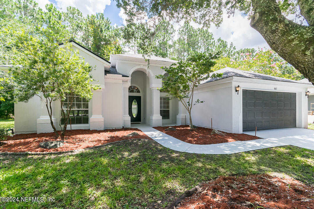 photo 1: 8867 HARVARDS COVE Court, Jacksonville FL 32256