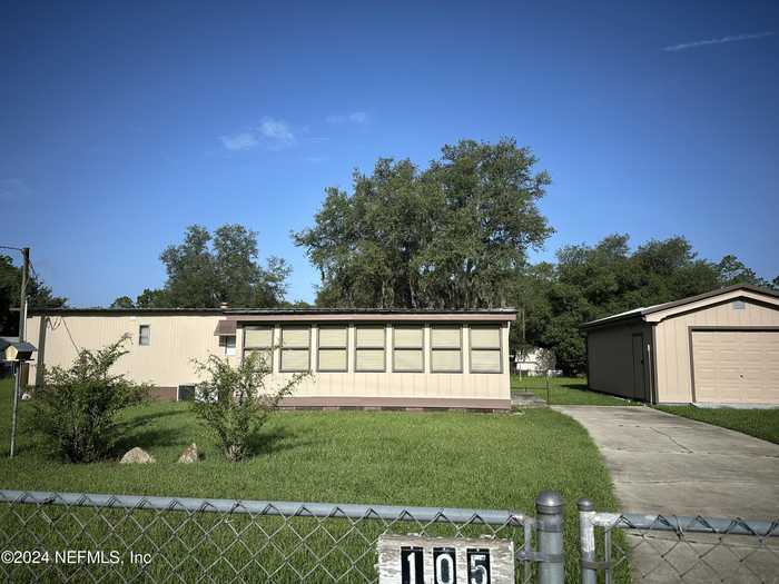 photo 2: 105 CHEROKEE Avenue, Interlachen FL 32148