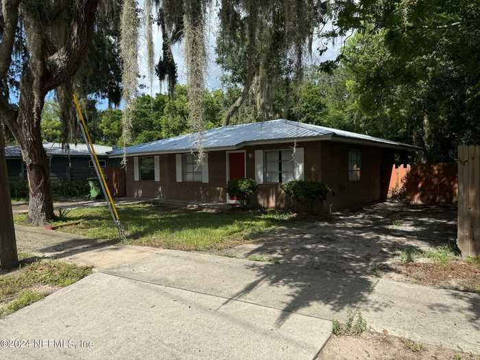 photo 1: 717 S 15TH Street, Palatka FL 32177