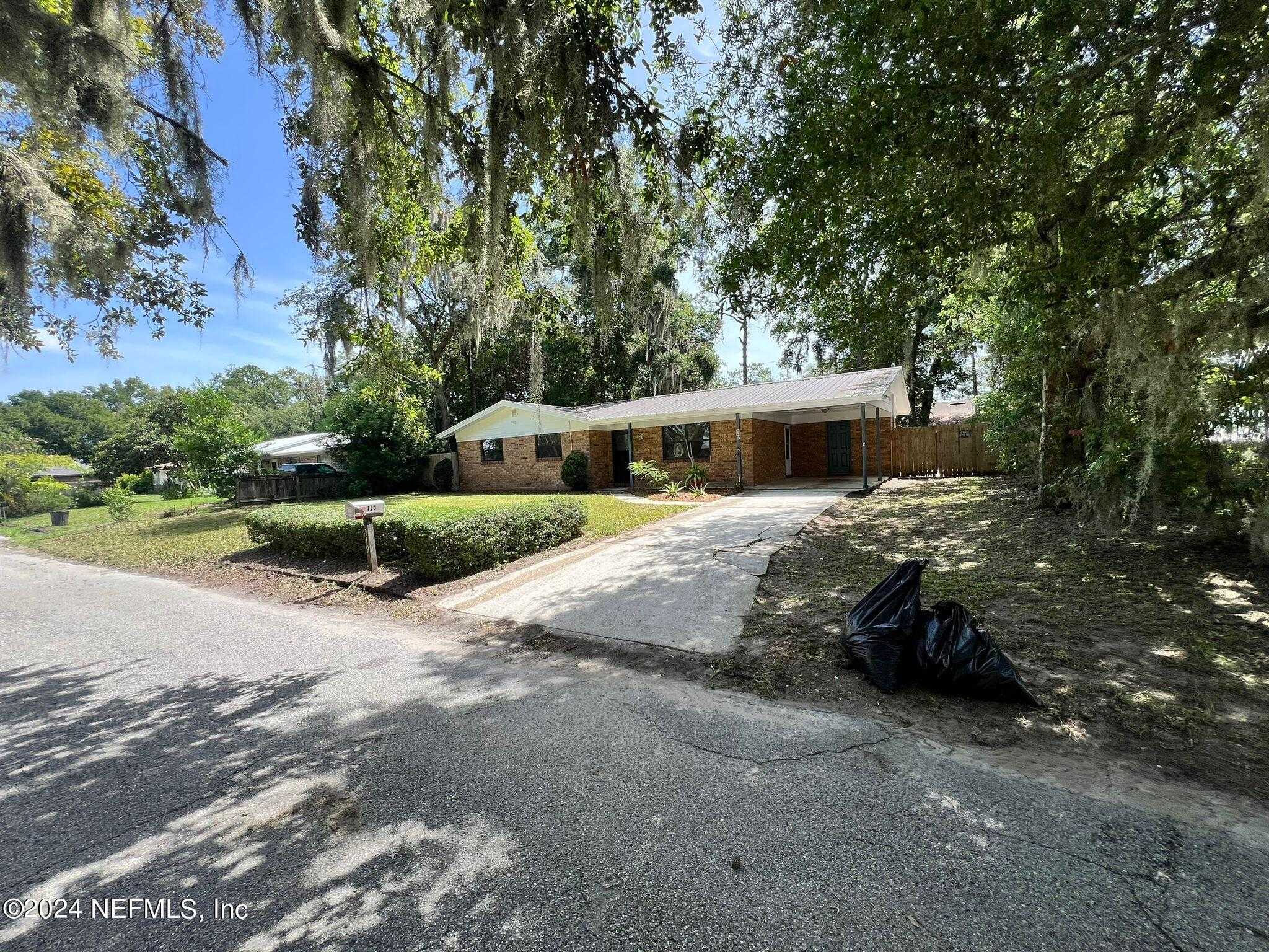 photo 2: 119 ARDEN Drive, Palatka FL 32177