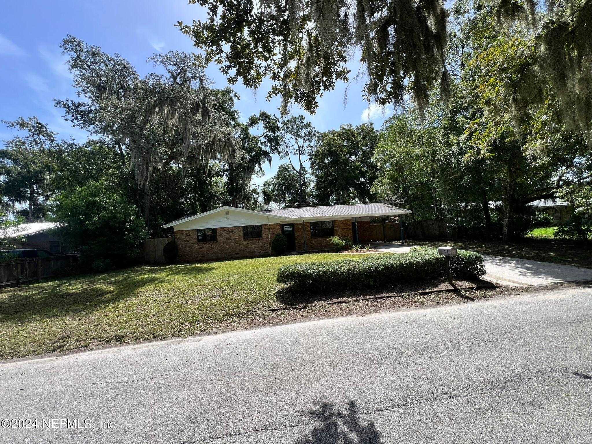 photo 3: 119 ARDEN Drive, Palatka FL 32177