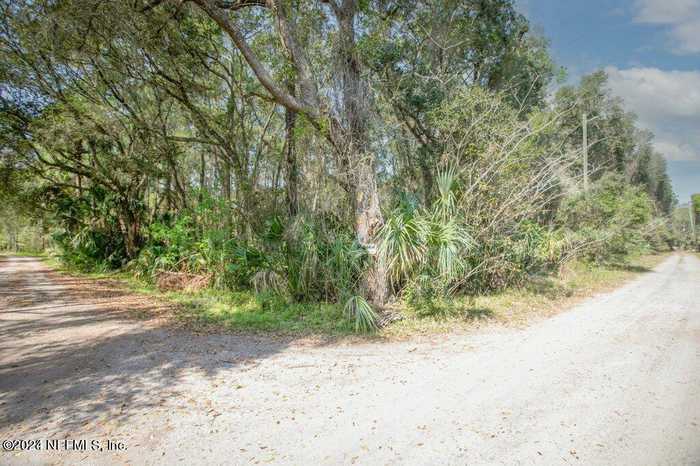 photo 2: NEEDHAM Drive, Jacksonville FL 32256