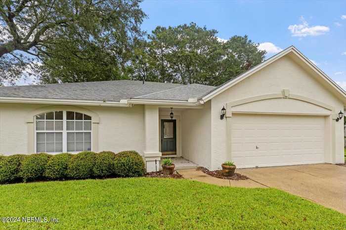 photo 2: 2133 GRASSY BASIN Court, Jacksonville FL 32224