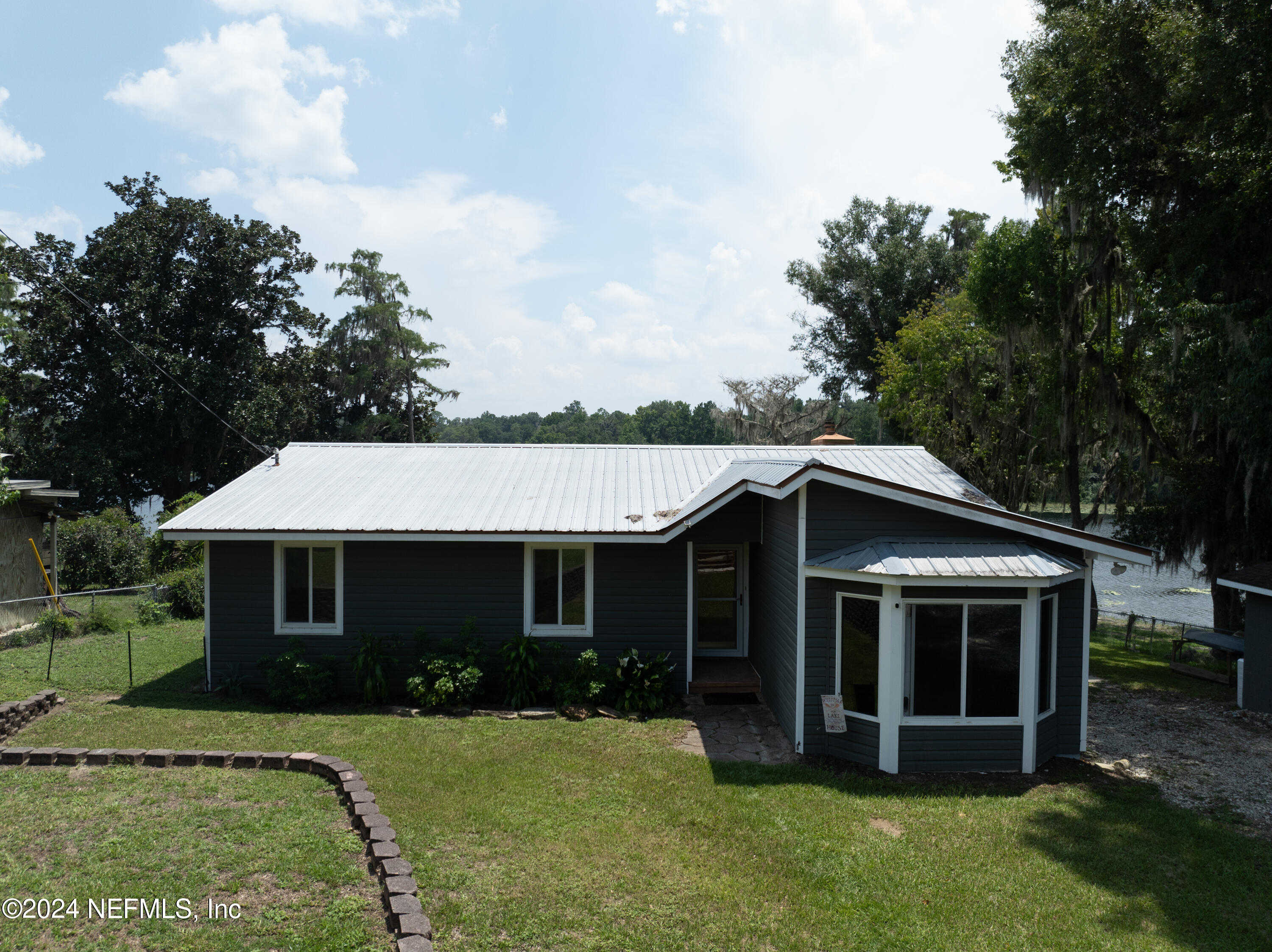 photo 3: 8491 LILLY LAKE Road, Melrose FL 32666