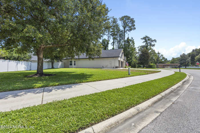 photo 2: 2645 CODY Drive, Jacksonville FL 32223