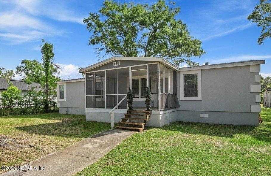 photo 1: 529 BEE BEE Drive, Jacksonville FL 32225