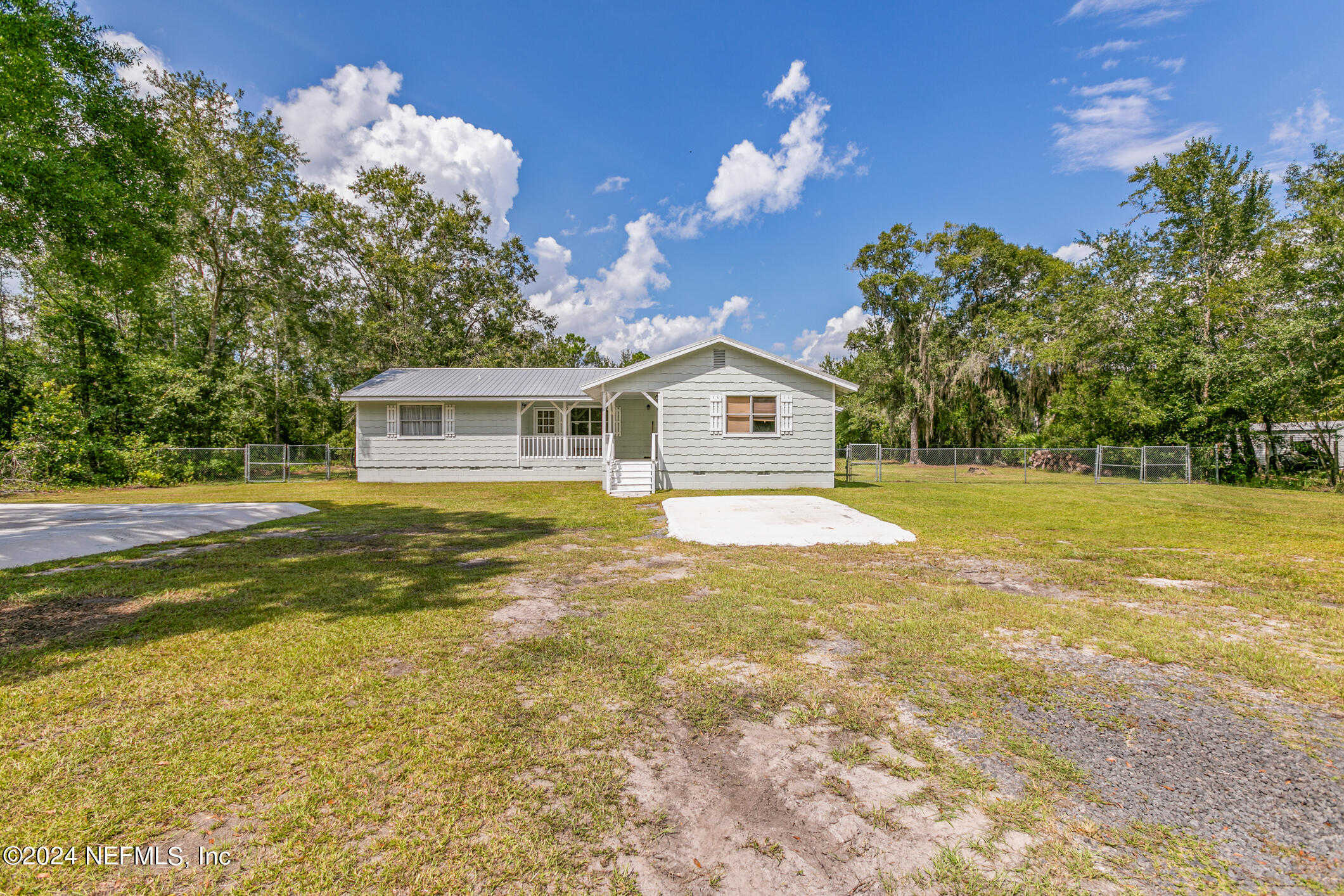 photo 3: 1151 CARTER Road, Lawtey FL 32058