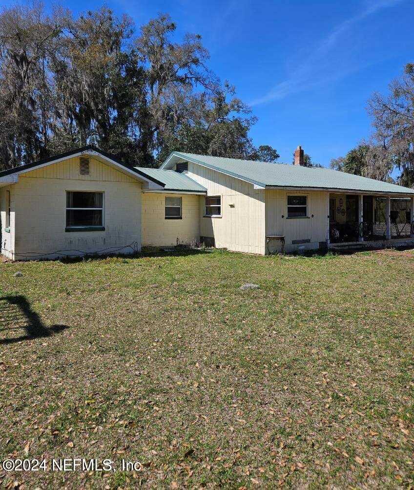 photo 2: 633 COUSINTOWN Road, Interlachen FL 32148