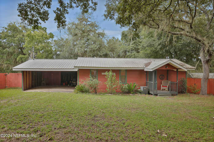 photo 1: 116 LAKE EDGE Trail, Melrose FL 32666