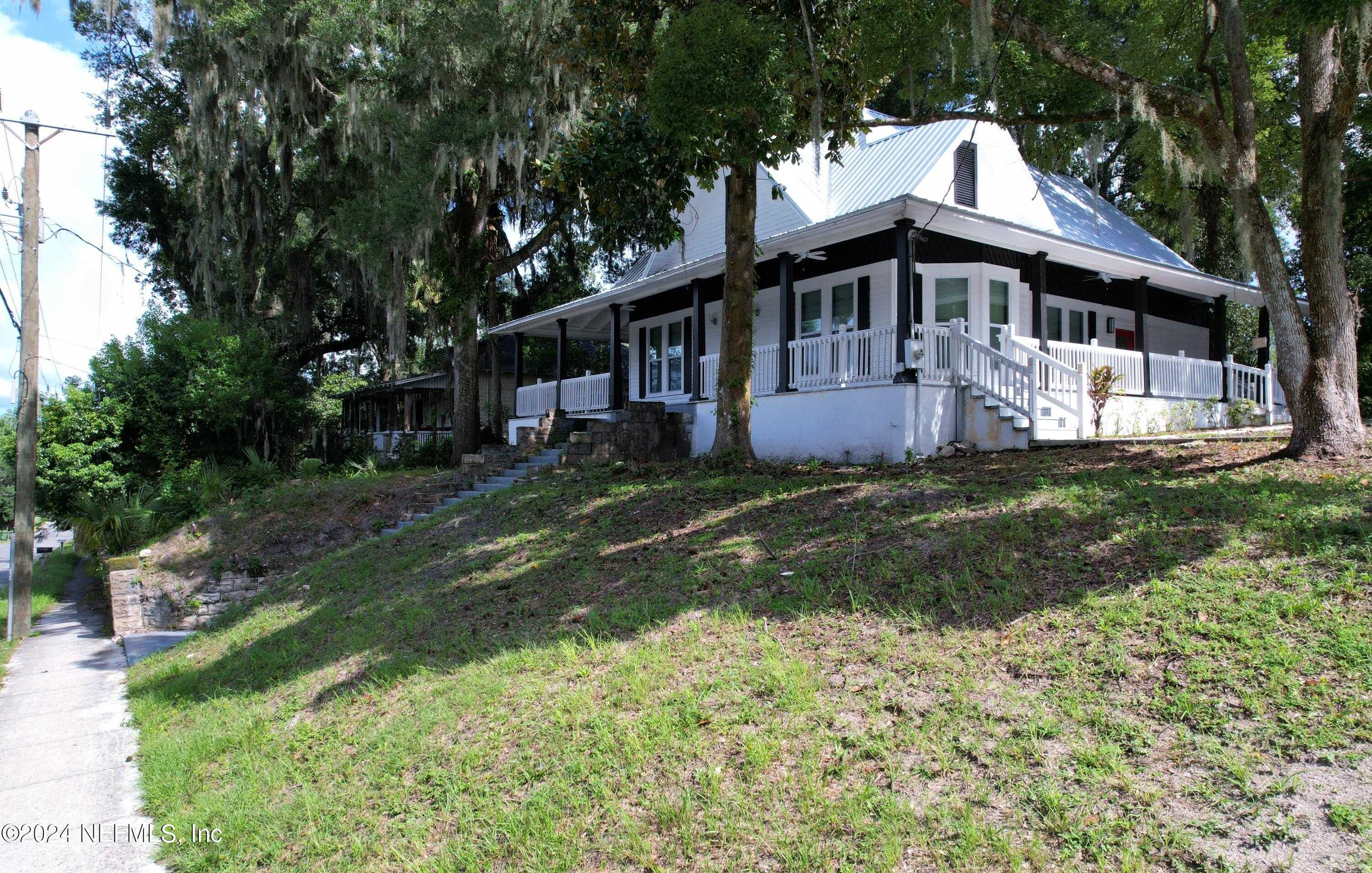 photo 3: 1325 RIVER Street, Palatka FL 32177