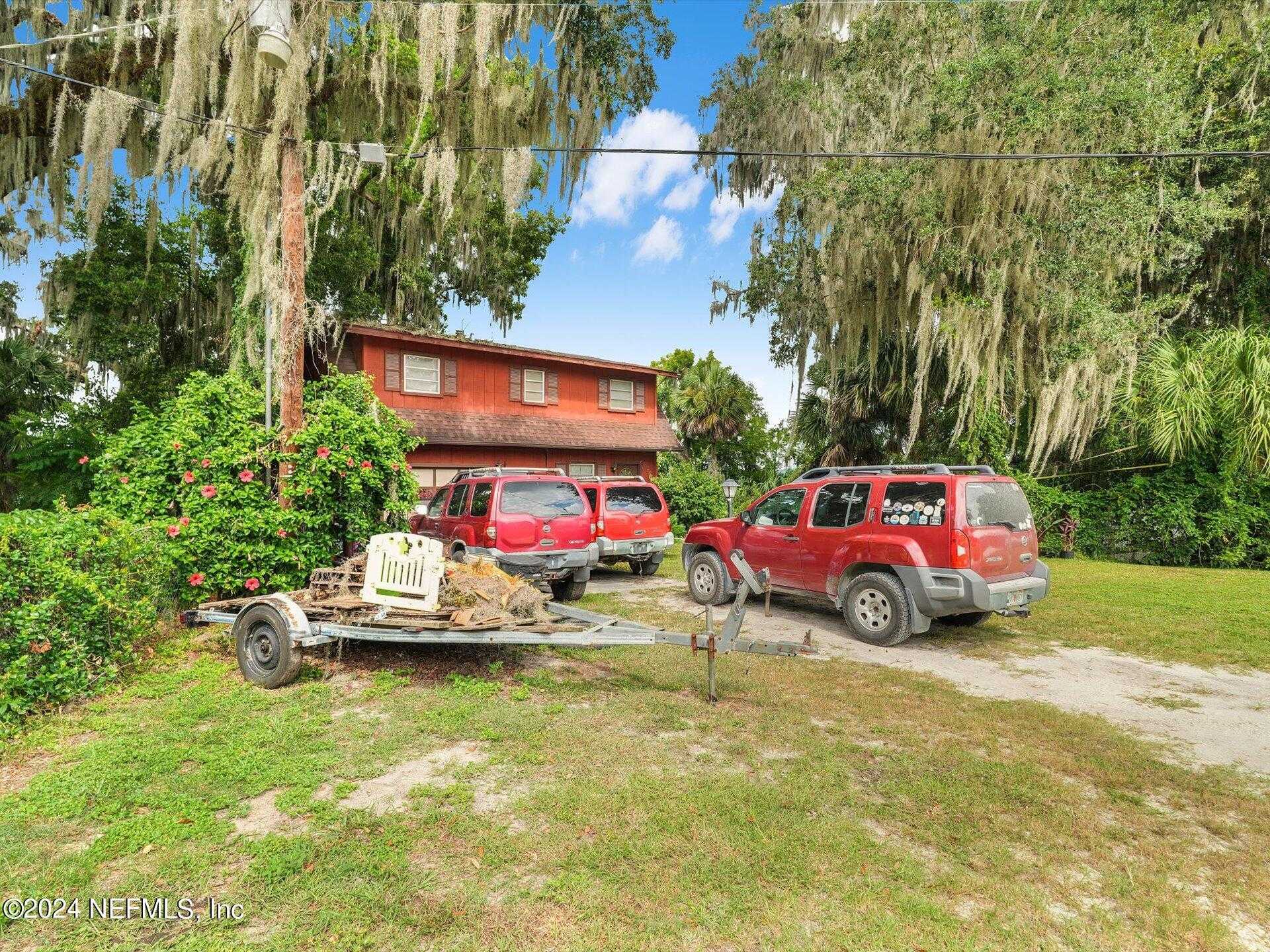 photo 3: 112 RIO VISTA Avenue, East Palatka FL 32131