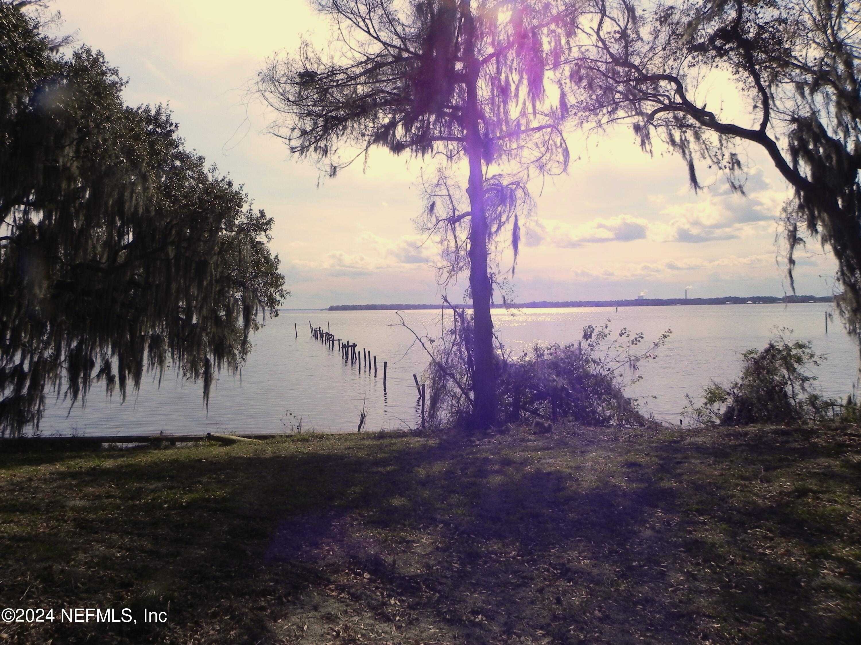 photo 3: 1740 CR 13 S, Elkton FL 32033