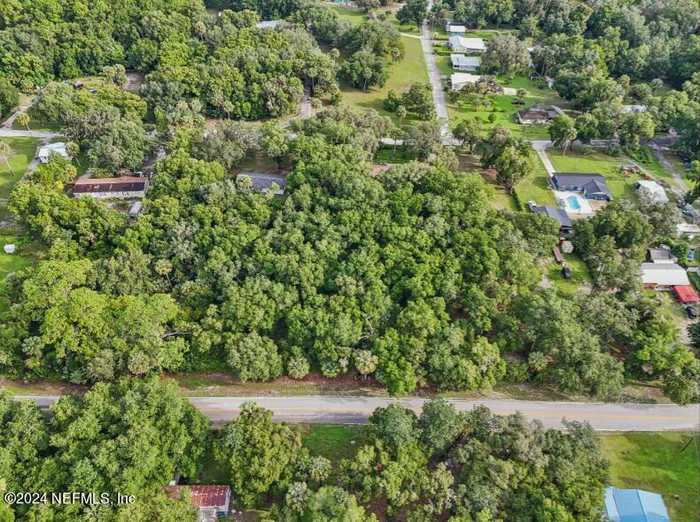 photo 1: 1022 ELM Street, Welaka FL 32193