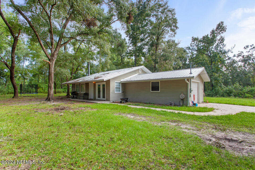 photo 1: 5215 NE 255TH Drive, Melrose FL 32666