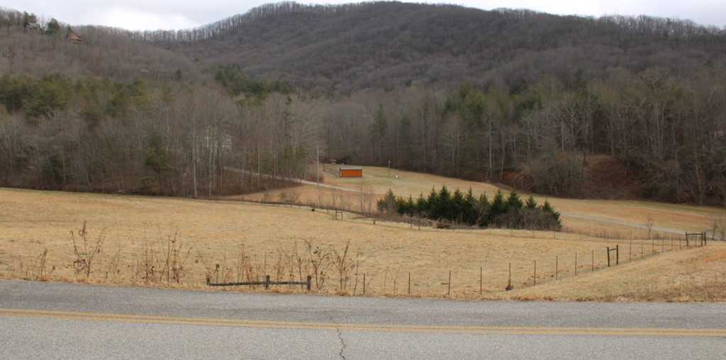 photo 2: 563 Craig Gap Road, Blairsville GA 30512