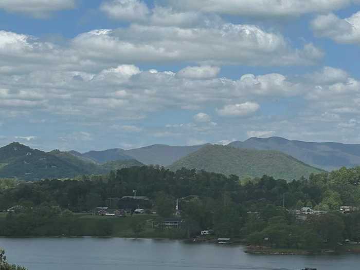 photo 1: 1 Oak Ridge, Hiawassee GA 30546