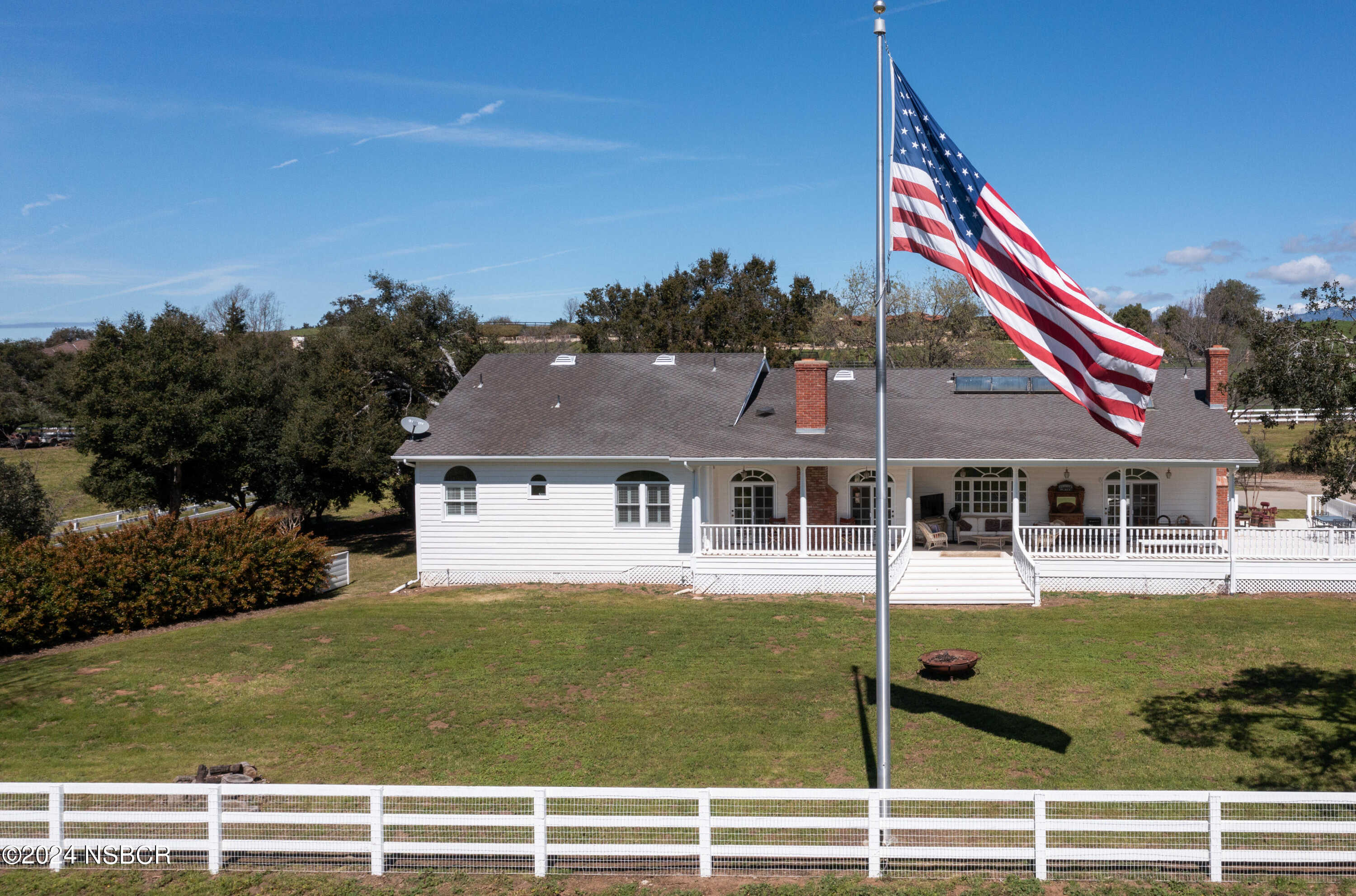 photo 3: 3901 Robin Meadow Lane, Santa Ynez CA 93460